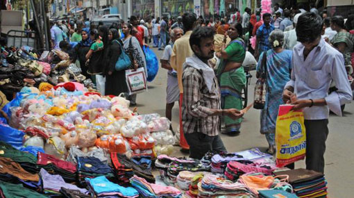 Colombos Unauthorized Pavement Hawkers To Be Removed