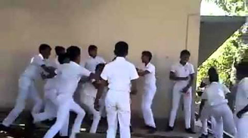Ten school students arrested after clash in Moratuwa