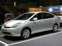 Import tax on hybrid vehicles slashed