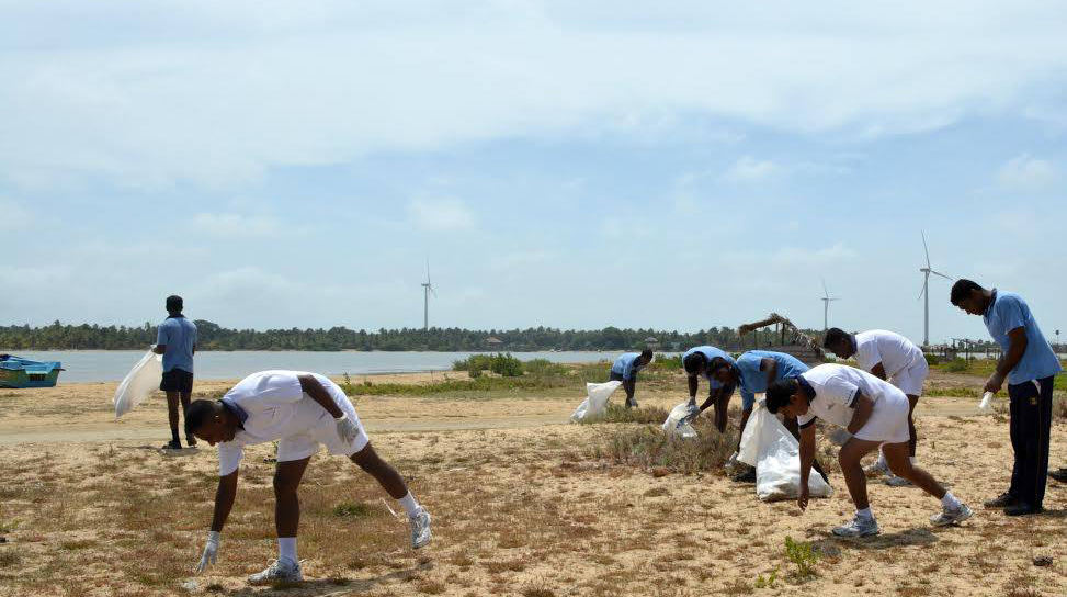 UNDP assists coastal clean-up in Sri Lanka