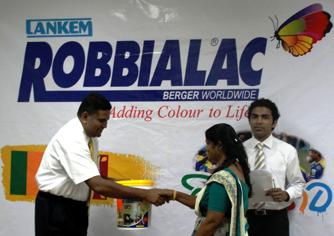 Awards for winners of Robbialac Ada Dinana Pata World Cup Campaign