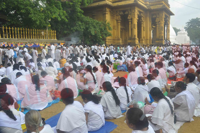 VIDEO: Vesak Full Moon Poya Day