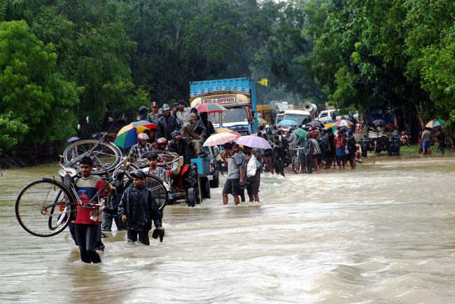 Over 288,085 marooned by bad weather