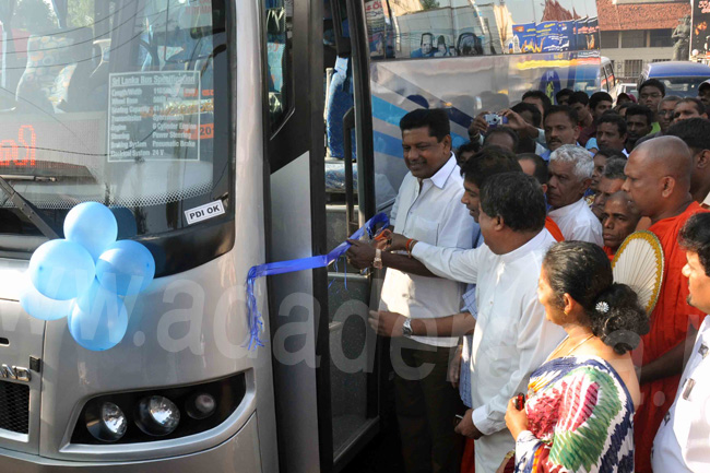 Video: Two New Buses For The Southern Expressway