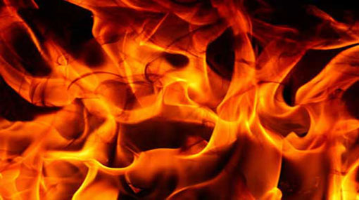 Automobile spare-parts store in Wadduwa catches fire