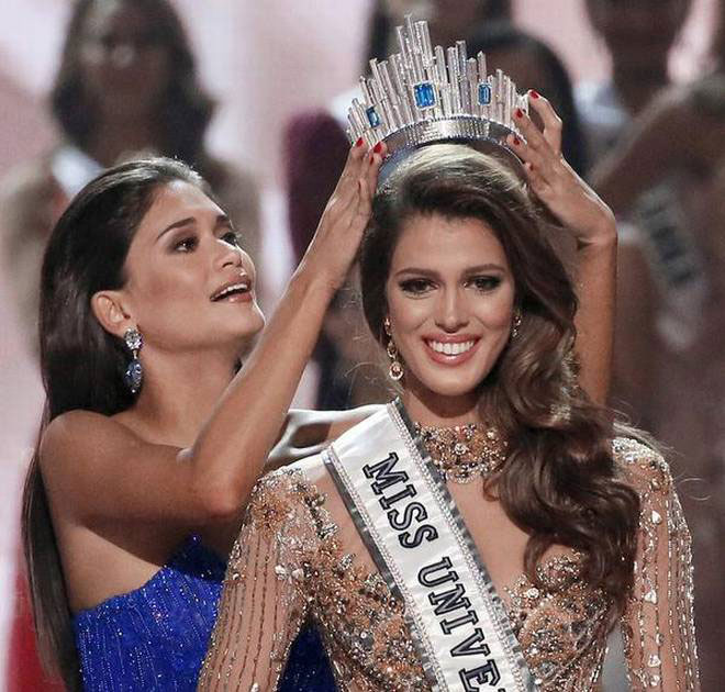 French beauty crowned Miss Universe, first since 1953
