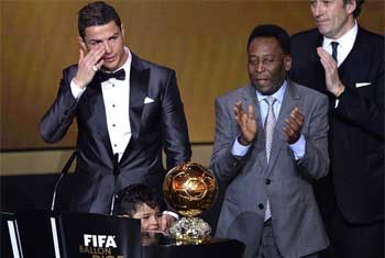 Ronaldo wins FIFA Ballon dOr