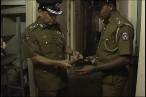 VIDEO: Police recover knives from Kelaniya Uni hostel