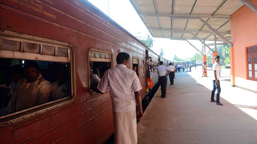 Train derails near Galle railway station; services halted