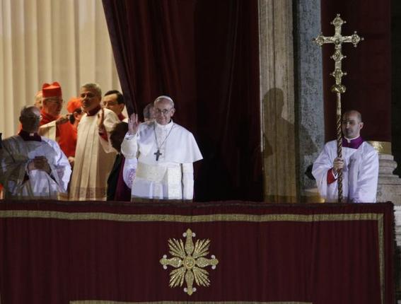 VIDEO: Argentinas Cardinal Bergoglio elected Pope Francis