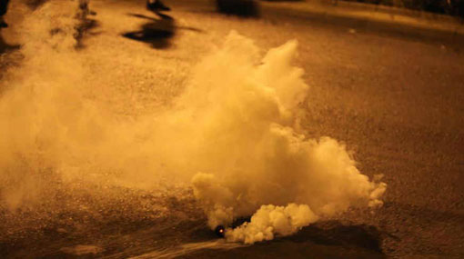 Police fire teargas at protesting Uni students