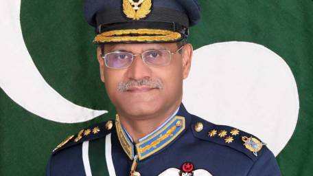 Pakistans Air Chief arrives in Sri Lanka