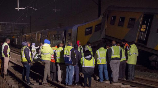 South Africa train crash: 300 injured near Johannesburg