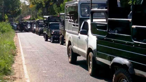 Yala Safari Jeep owners launch protest against the vehicle limitation