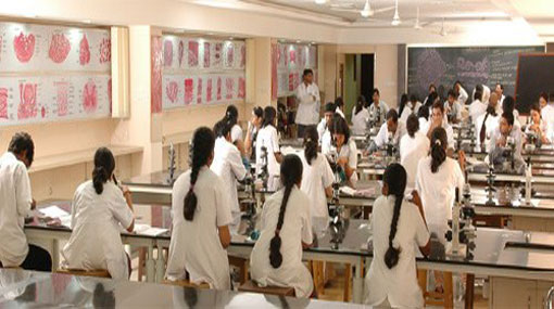 Govt. Medical Faculty students to re-attend lectures from today