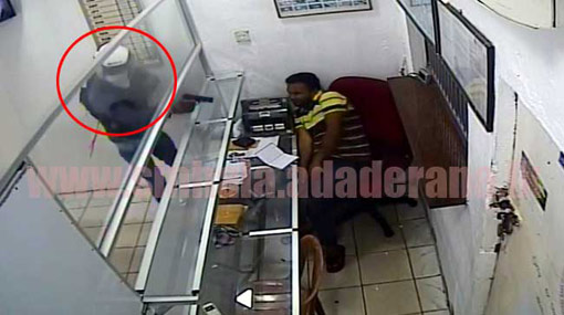 Gunman shoots wall after failed armed robbery in Aluthgama