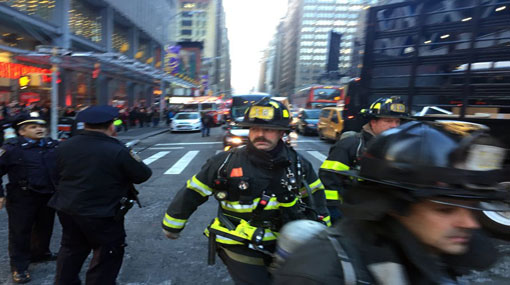 New York Explosion Empties Port Authority; Suspect taken into Custody