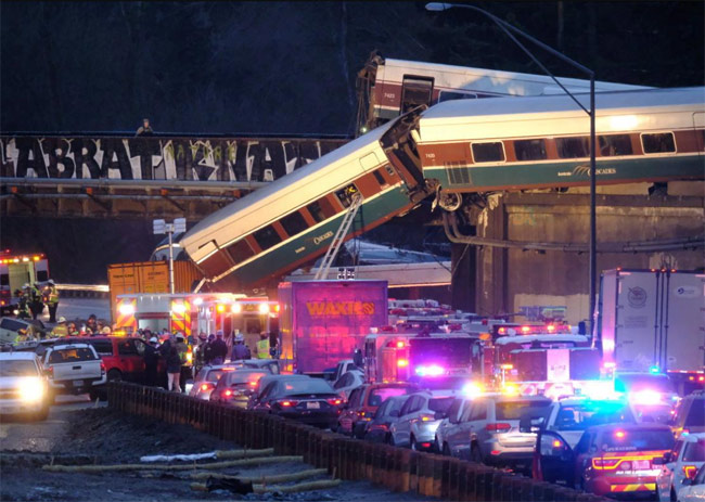 Multiple people dead after Amtrak train derails in Washington state