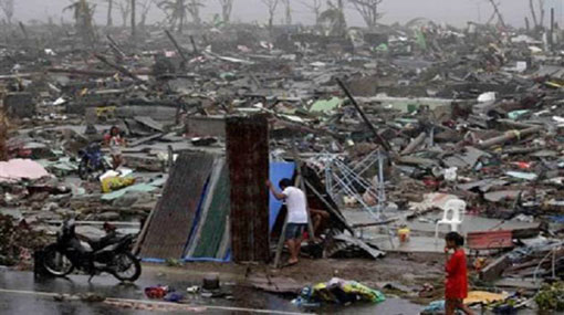 More than 100 killed as storm sweeps through southern Philippines 