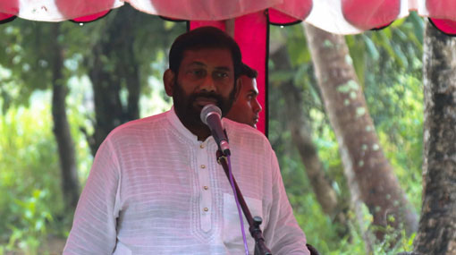 Daya Gamage issues challenge to Mahinda Rajapaksa