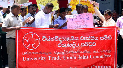 University non-academic staff call off strike 