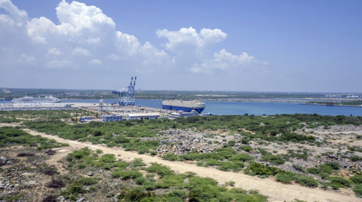 Sri Lanka approves $500 million LNG plant near Hambantota port