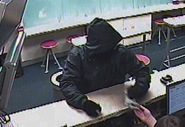 Suspect responsible for series of bank robberies arrested while fleeing