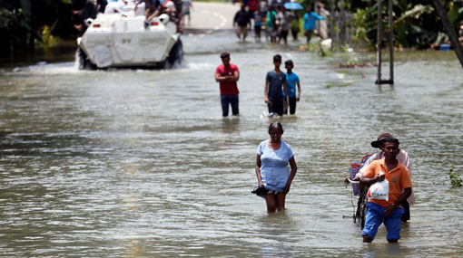 Public urged not to go sightseeing in flood affected areas