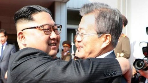 Korean leaders meet in surprise summit