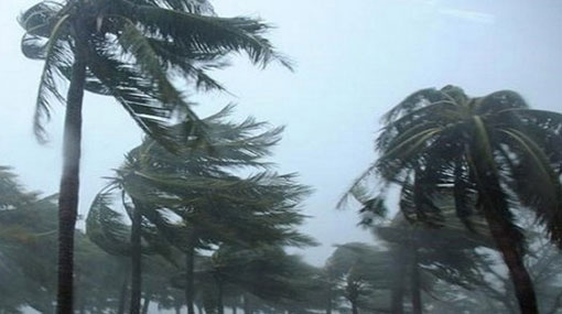 Strong winds damages houses in several areas