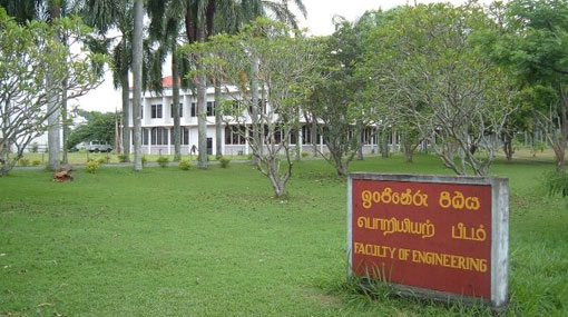 Engineering Faculty of Peradeniya University closed