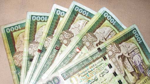 Two youths arrested with fake currency notes