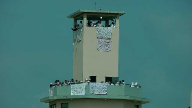 Angunukolapelessa prison inmates call off protest