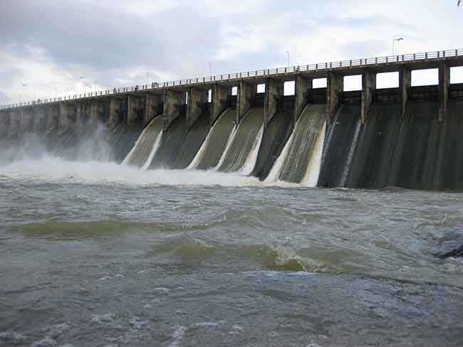 Spill gates of several reservoirs opened