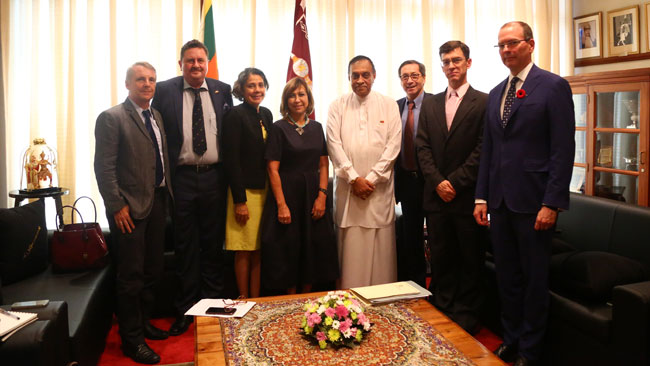 Speaker urges foreign delegates not to take hasty action against SL