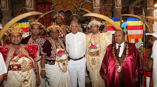 PM assures to prioritize Buddhism in future activities