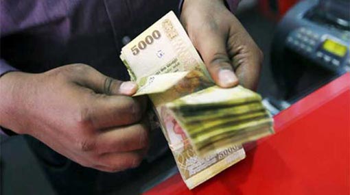 Sri Lankan rupee ends slightly firmer