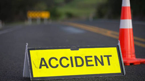 Van loses brakes on slope; 16 hospitalized