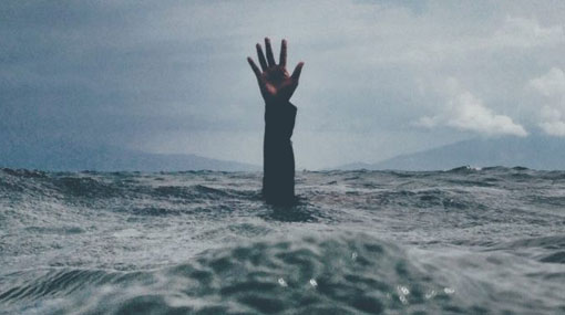 Norwegian youth goes missing at Weligama Beach