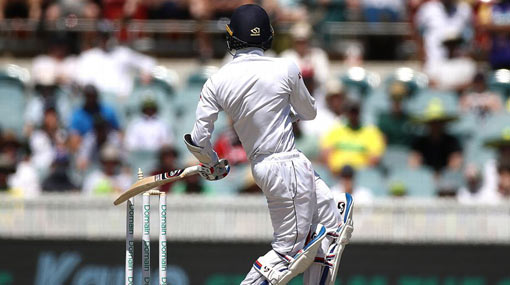 Australia bundle out Sri Lanka for 215