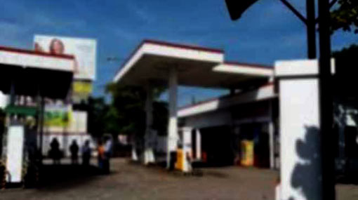 Masked gunmen rob fuel station in Dompe