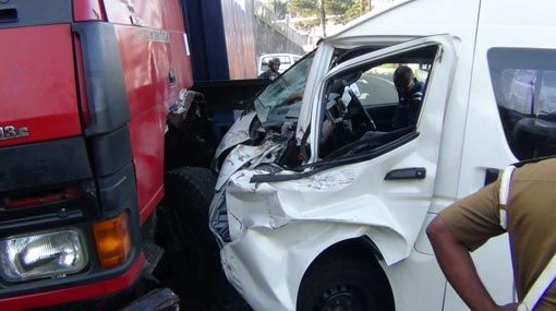 Sports Ministry van crashes into lorry; one hospitalized