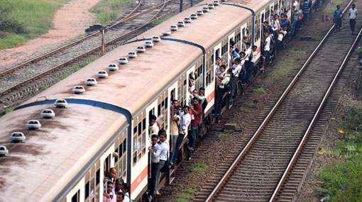 Railway trade unions to go on token strike