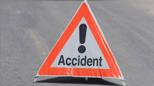 Accident in Kandalama: Brother and sister dead, father injured