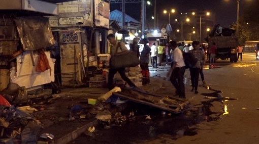 Unauthorized shops in Pettah removed