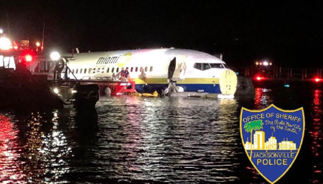 Plane skids off runway, into river at Jacksonville