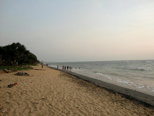 Avoid beach area between Wellawatte and Mt. Lavinia