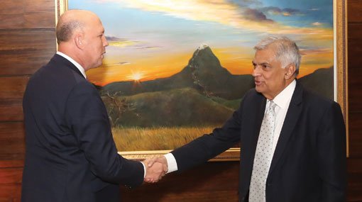 Australian Home Affairs Minister calls on Prime Minister