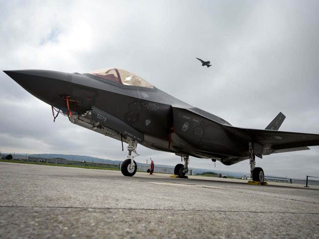 Cancel Russian defence system order or lose out on F-35 jets, US warns Turkey