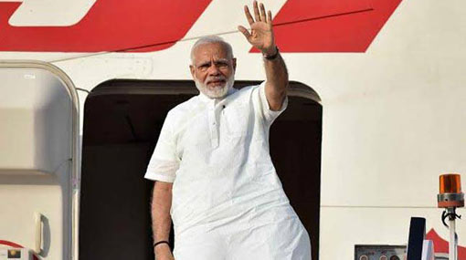 Modi arrives in Lanka